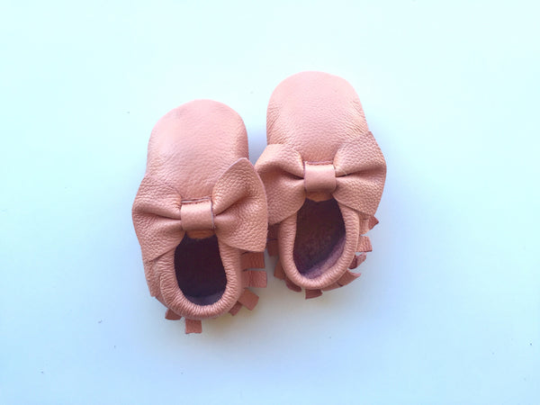 Baby Moccasins - Pink/Peach Leather with Bow